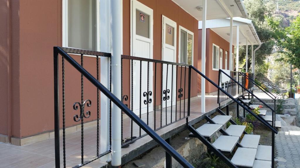 George House Bed & Breakfast Faralya Exterior photo